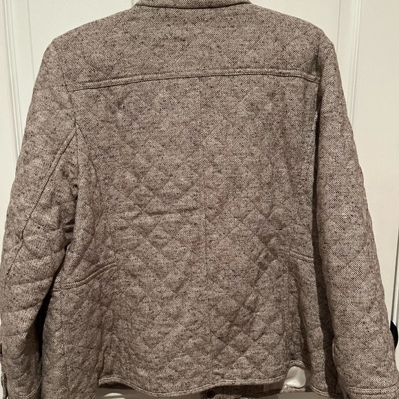 Fall weight jacket - Picture 4 of 12